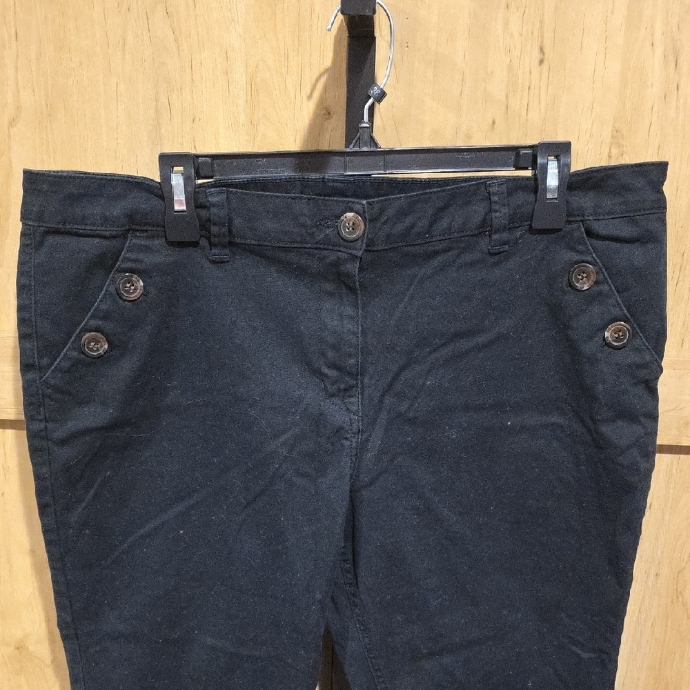 (J42) Black Capri Pants Sz 16 Womans - Picture 2 of 5